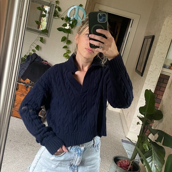 Sunday Best Sweaters - Sunday Best Dark Blue V-Neck Wool Cropped Sweater